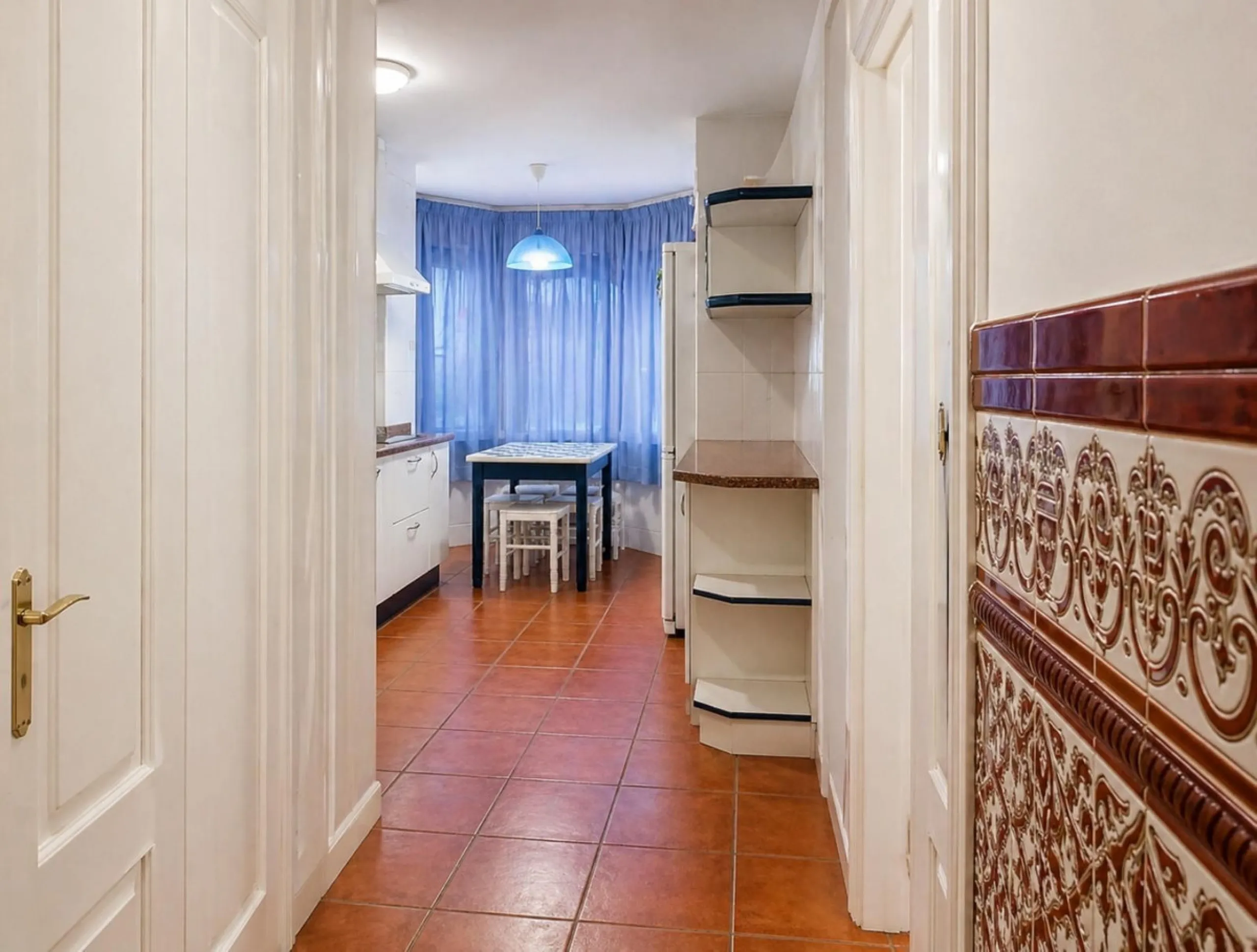 Stunning Corner Townhouse in Private Urbanization