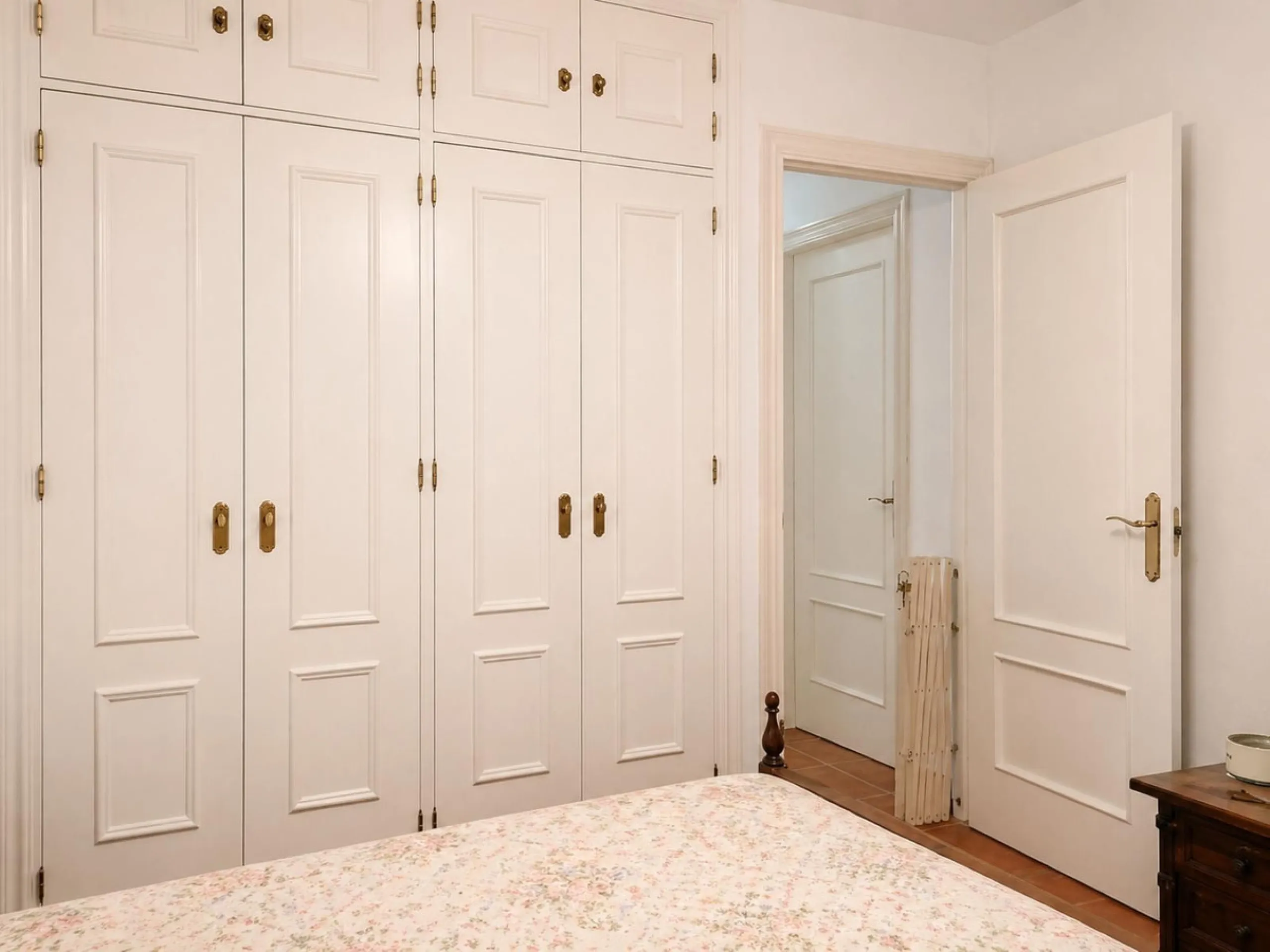 Stunning Corner Townhouse in Private Urbanization