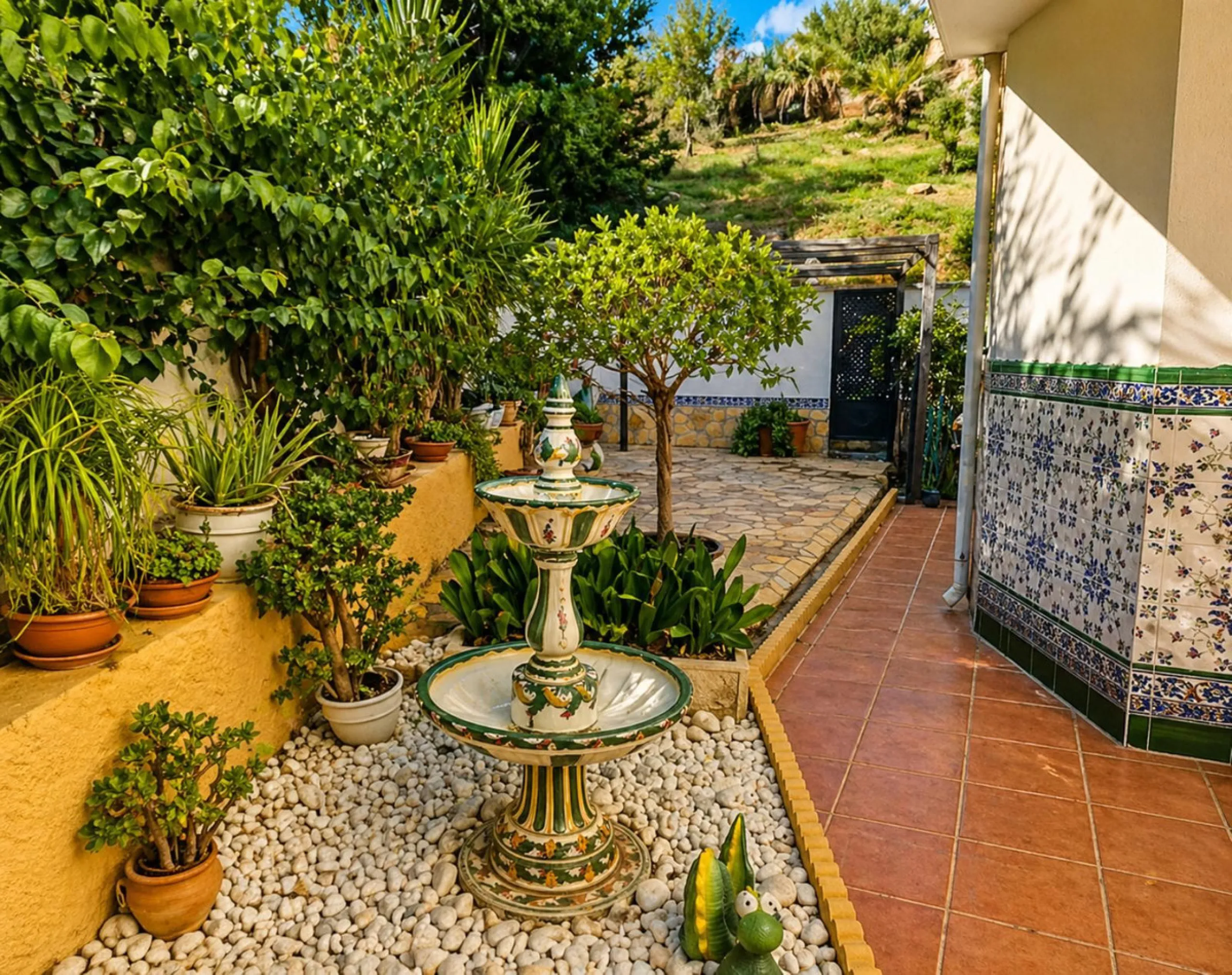 Stunning Corner Townhouse in Private Urbanization