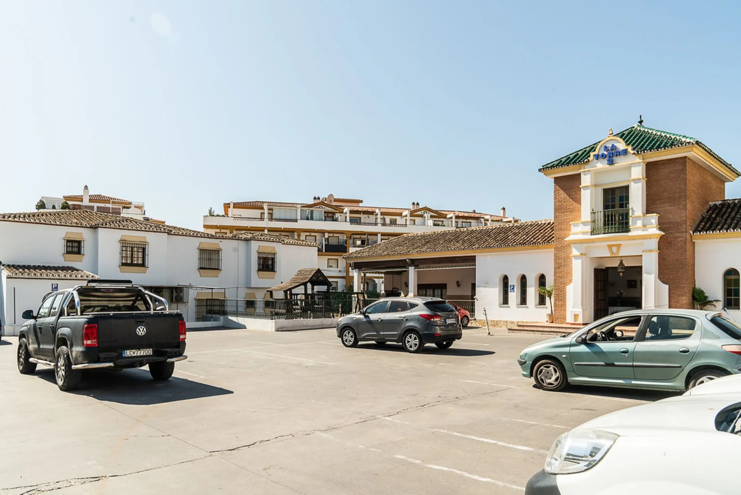 Corner property in Camino de Coín