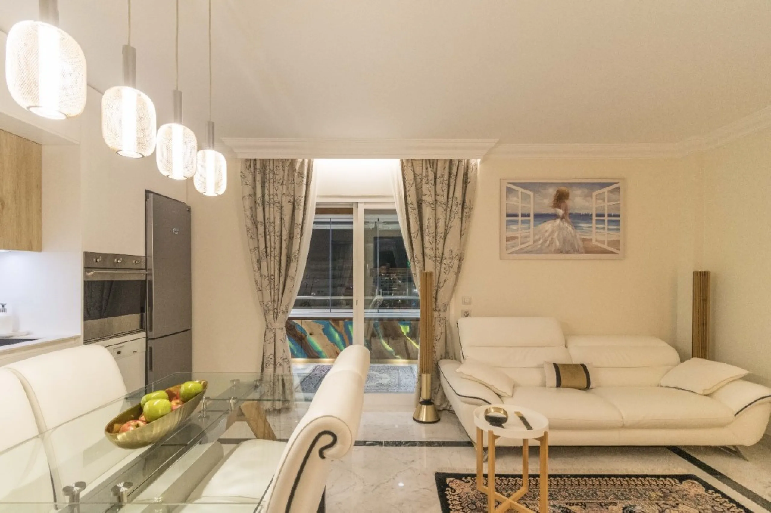 Apartment - Middle Floor Apartment в продаже в Marbella, Málaga. В доме 3 спален и 2 ванных комнат. Площадь дома 148 м²
