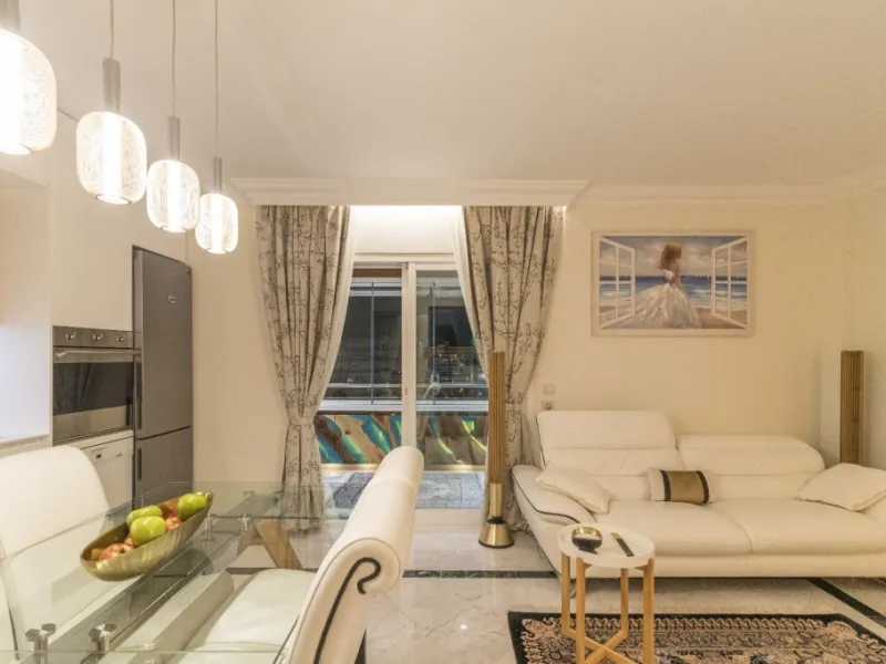 Apartment - Middle Floor Apartment в продаже в Marbella, Málaga. В доме 3 спален и 2 ванных комнат. Площадь дома 148 м²
