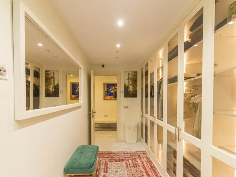 Apartment - Middle Floor Apartment в продаже в Marbella, Málaga. В доме 3 спален и 2 ванных комнат. Площадь дома 148 м²