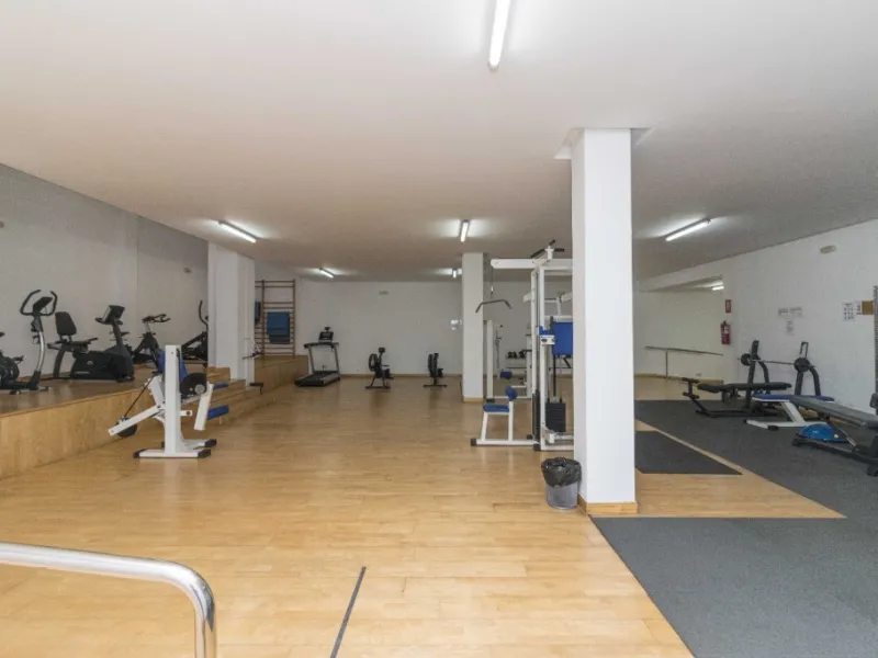 Apartment - Middle Floor Apartment в продаже в Marbella, Málaga. В доме 3 спален и 2 ванных комнат. Площадь дома 148 м²