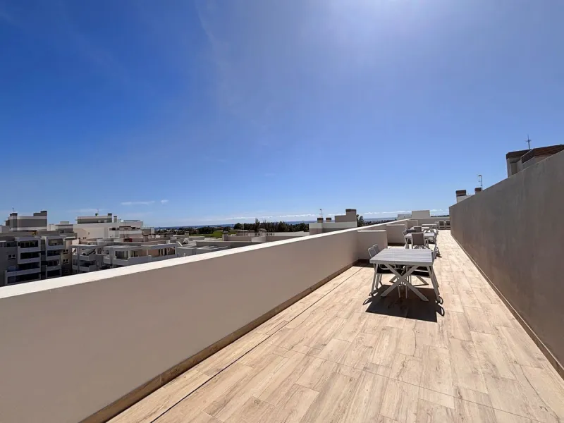 Experience contemporary living in this elegant new-build 3-bedroom, 2-bathroom apartment located in the prestigious area of Nueva Andalucía, Marbella. Known as the renowned Golf Valley, Nueva Andalucía offers the perfect mix of tranquility, exclusivity, a