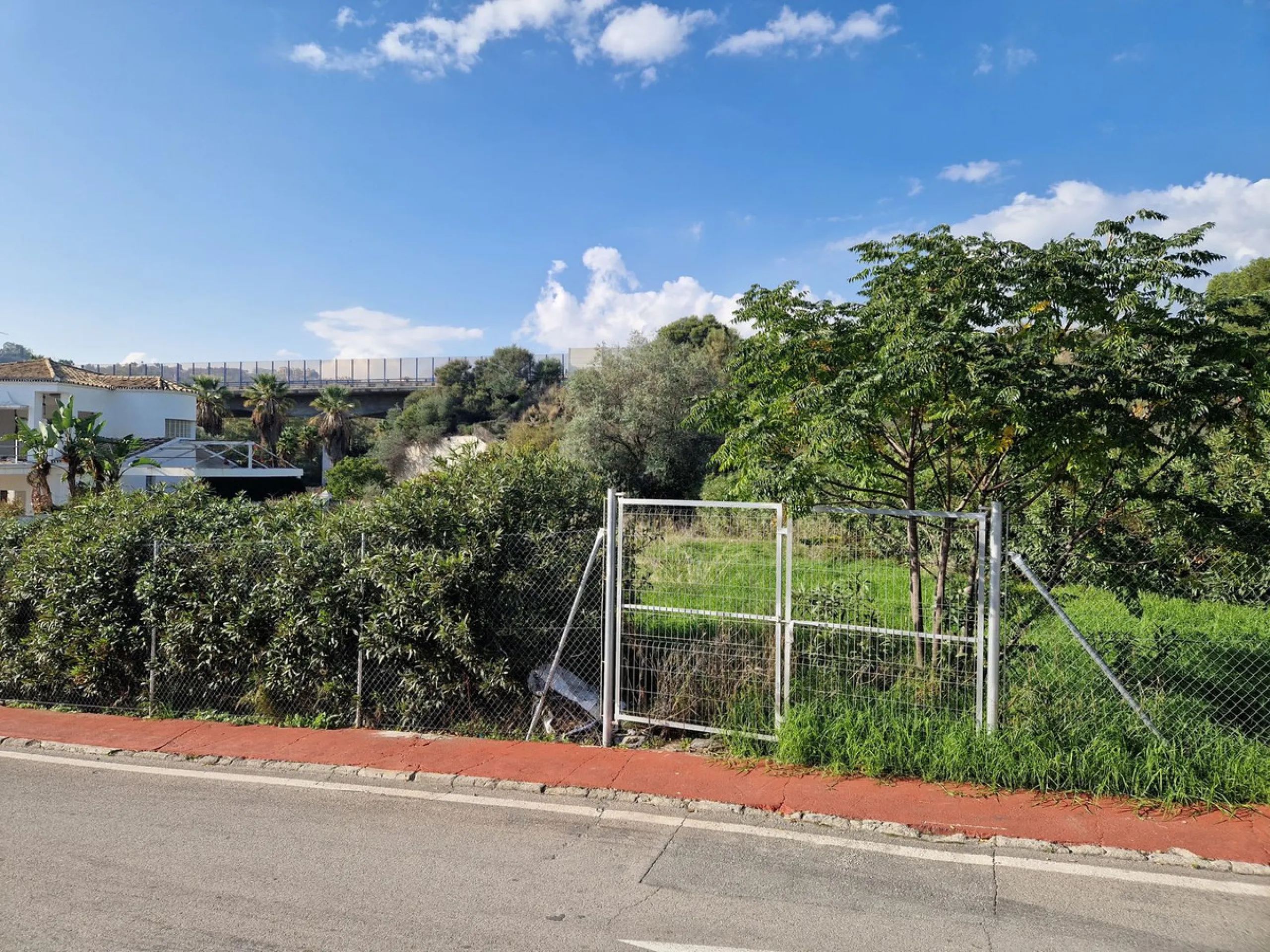 Plot - Residential Plot в продаже в Marbella, Málaga. Площадь участка 800 м²