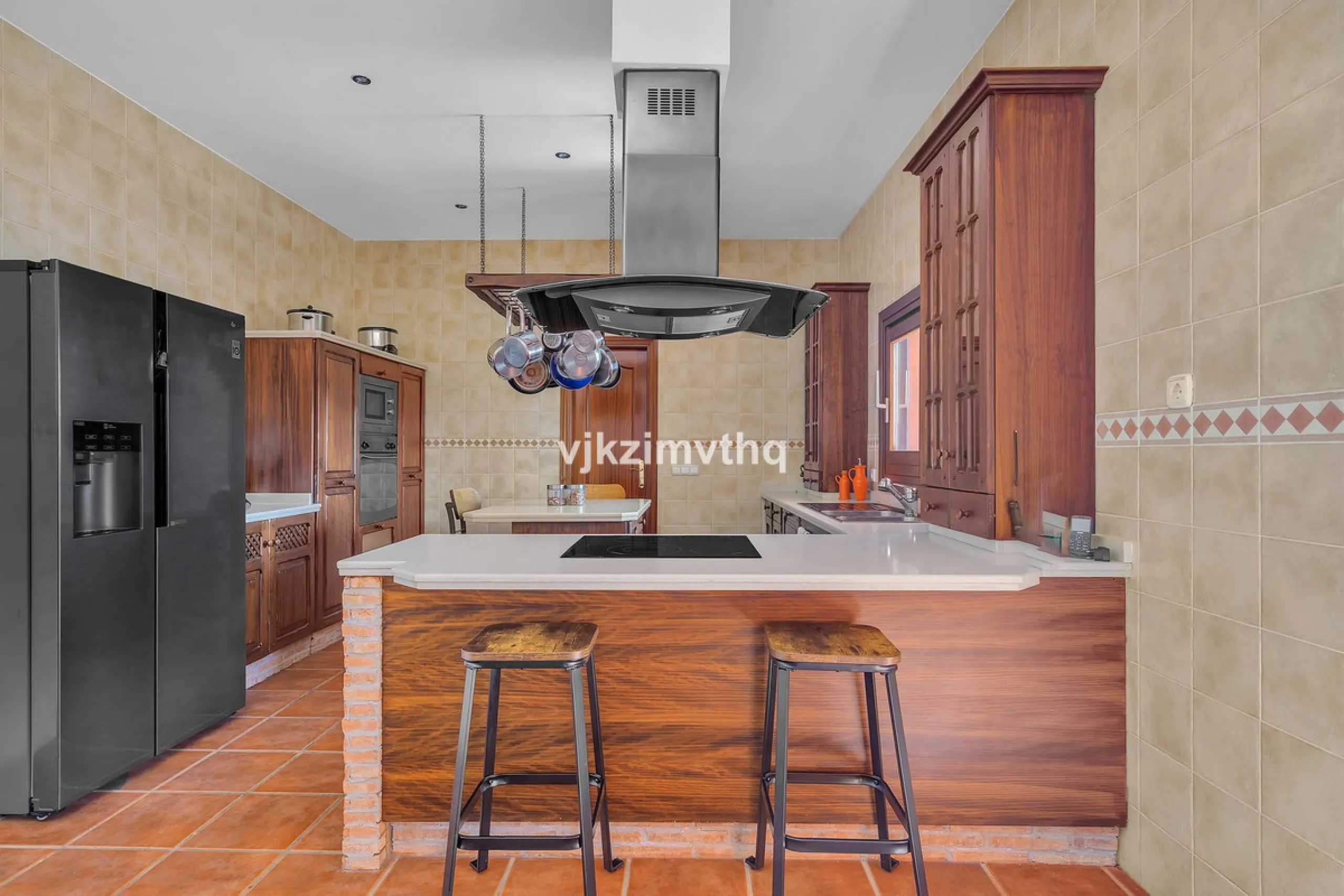 Luxury Andalusian Villa with Heated Pool, Jacuzzi & 5-Car Garage | La Alquería