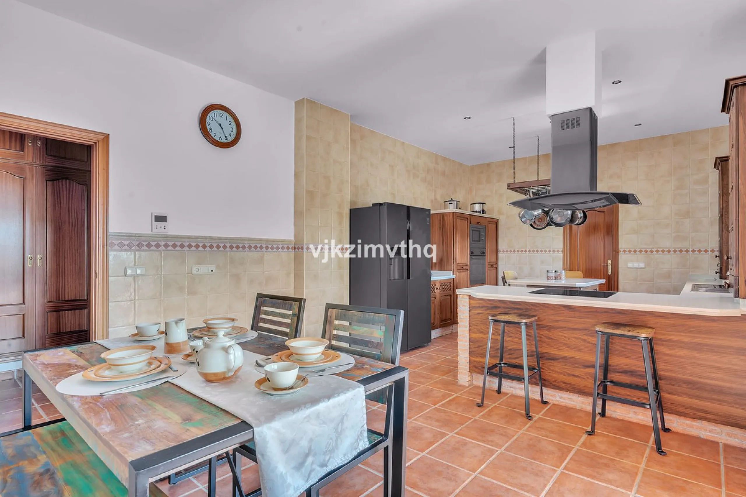 Luxury Andalusian Villa with Heated Pool, Jacuzzi & 5-Car Garage | La Alquería