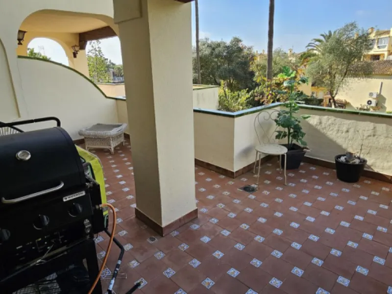 It is located in a beautiful residential area close to everything. The property has very well maintained gardens and a communal swimming pool. The beach, restaurants, supermarkets… All amenities are within walking distance.