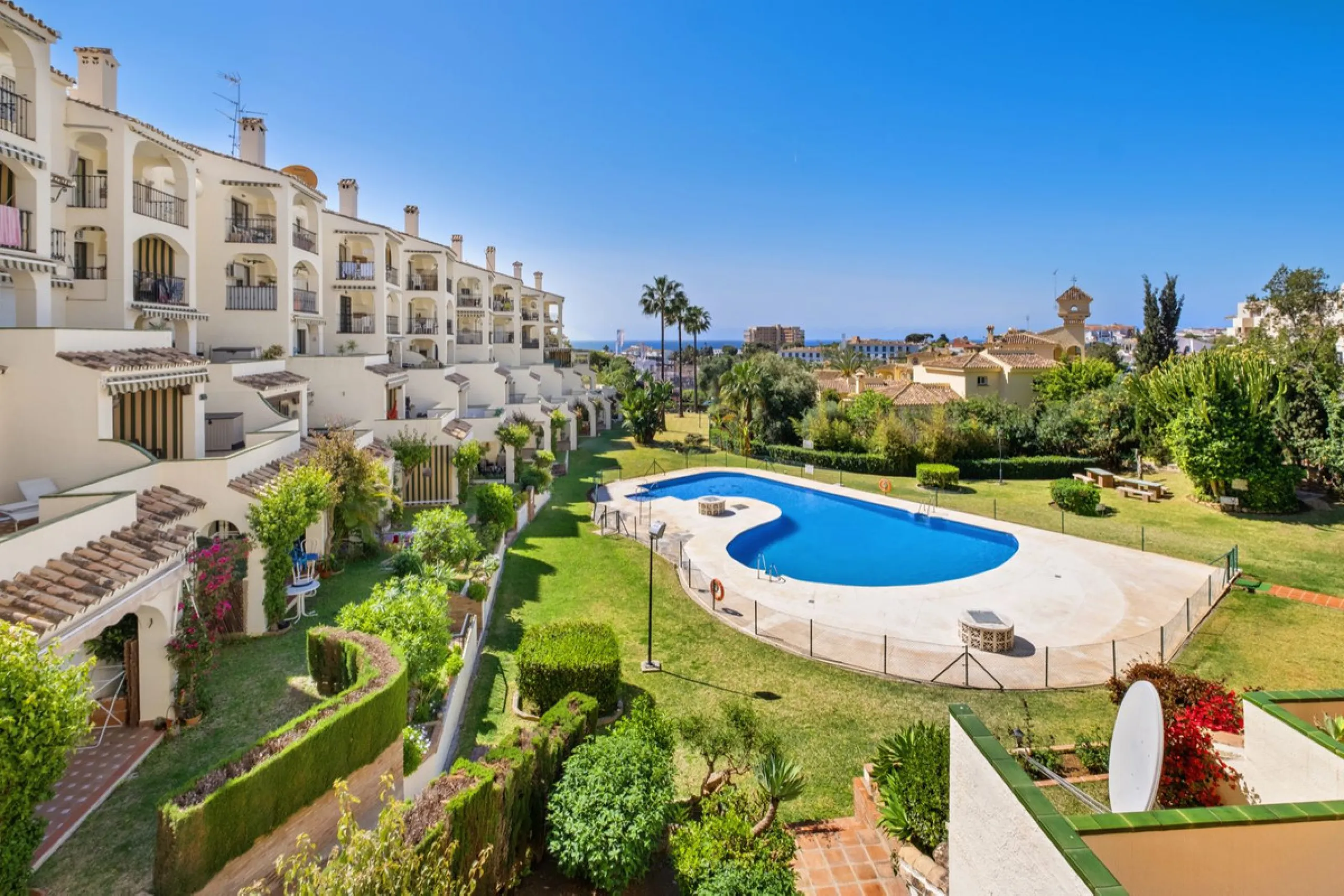 It is located in a beautiful residential area close to everything. The property has very well maintained gardens and a communal swimming pool. The beach, restaurants, supermarkets… All amenities are within walking distance.