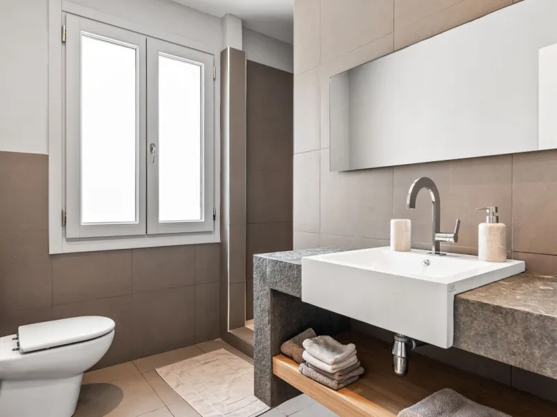 House - Townhouse в продаже в Benahavís, Málaga. В доме 5 спален и 6 ванных комнат. Площадь дома 308 м². Площадь участка 181 м²