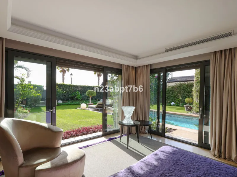 This is a UNIQUE and valuable opportunity to purchase a beachfront villa in the most exclusive area of the Costa del Sol, Puerto Banús, with direct access to the beach.