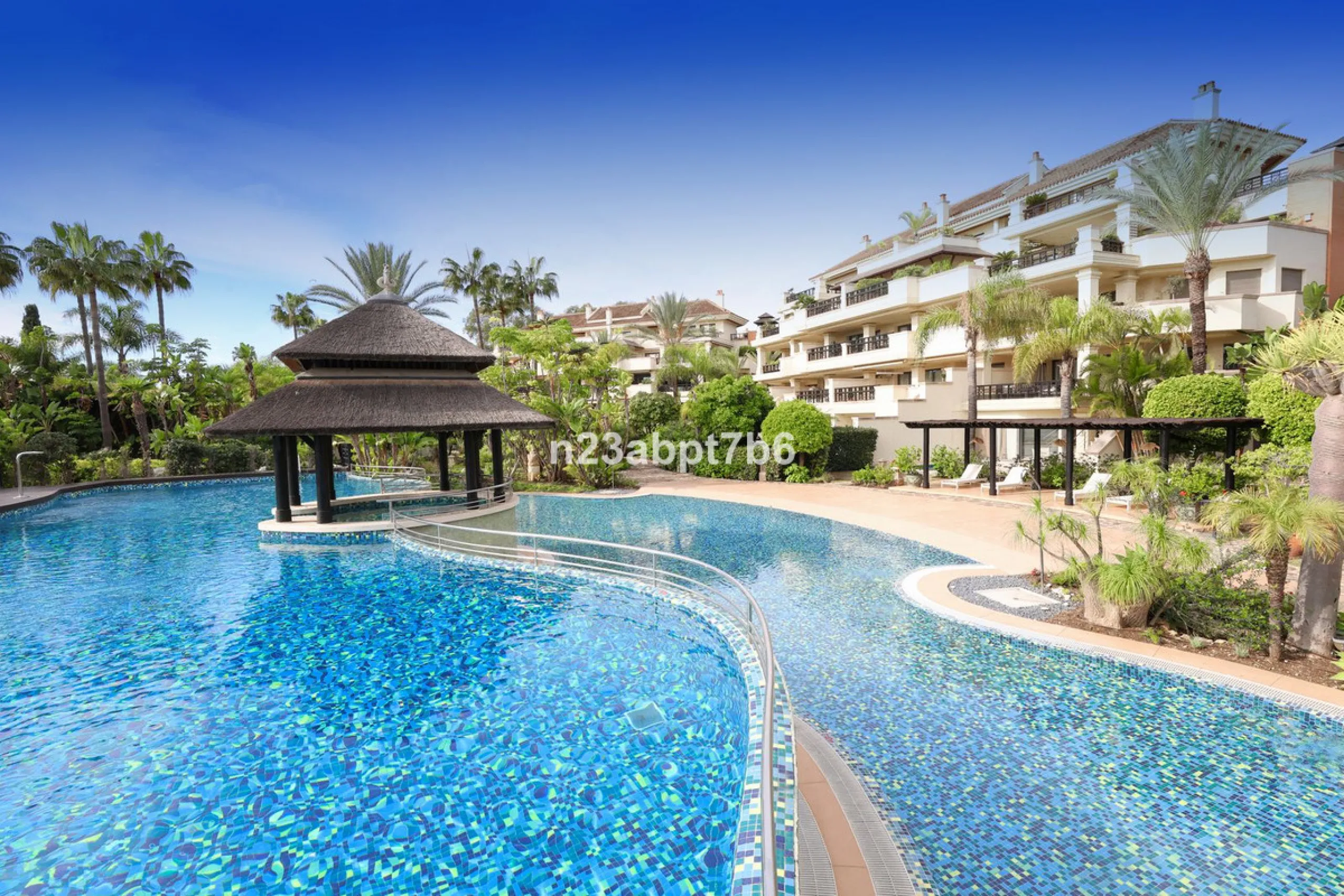 This is a UNIQUE and valuable opportunity to purchase a beachfront villa in the most exclusive area of the Costa del Sol, Puerto Banús, with direct access to the beach.