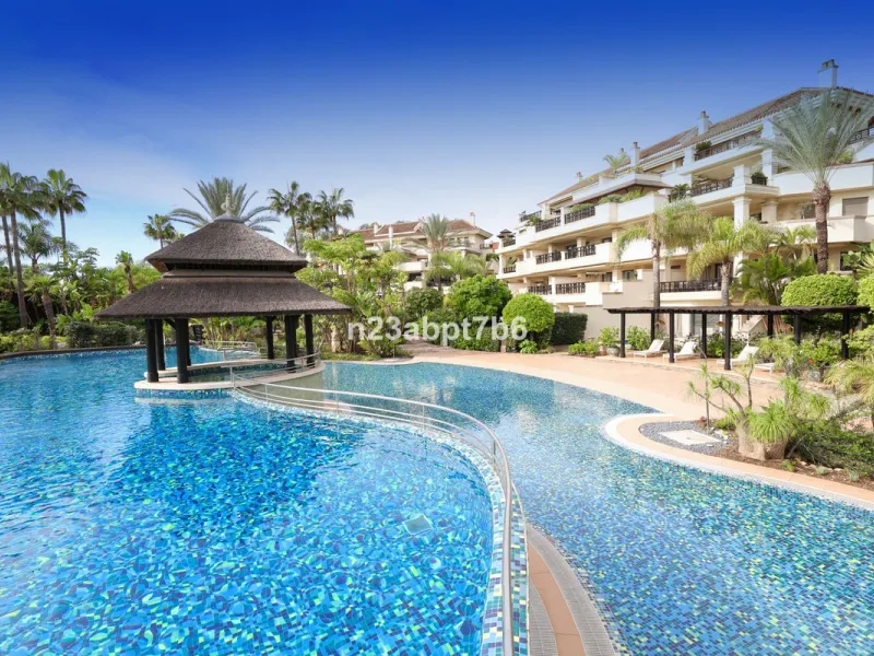 This is a UNIQUE and valuable opportunity to purchase a beachfront villa in the most exclusive area of the Costa del Sol, Puerto Banús, with direct access to the beach.