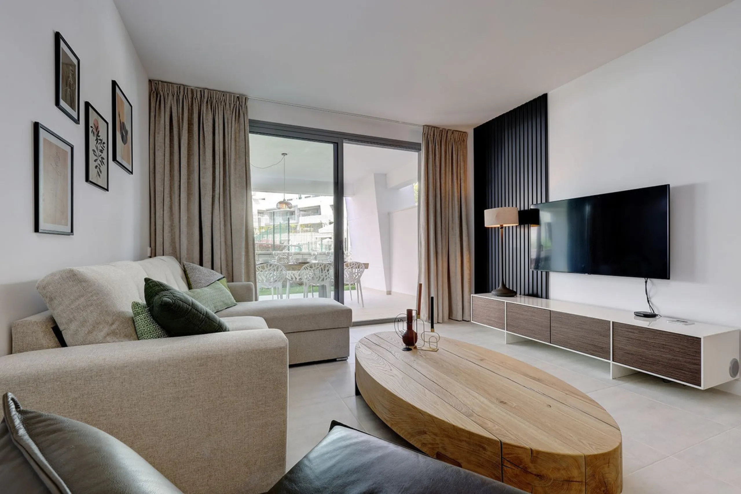 **Stunning Ground Floor Apartment in New Golden Mile Estepona**