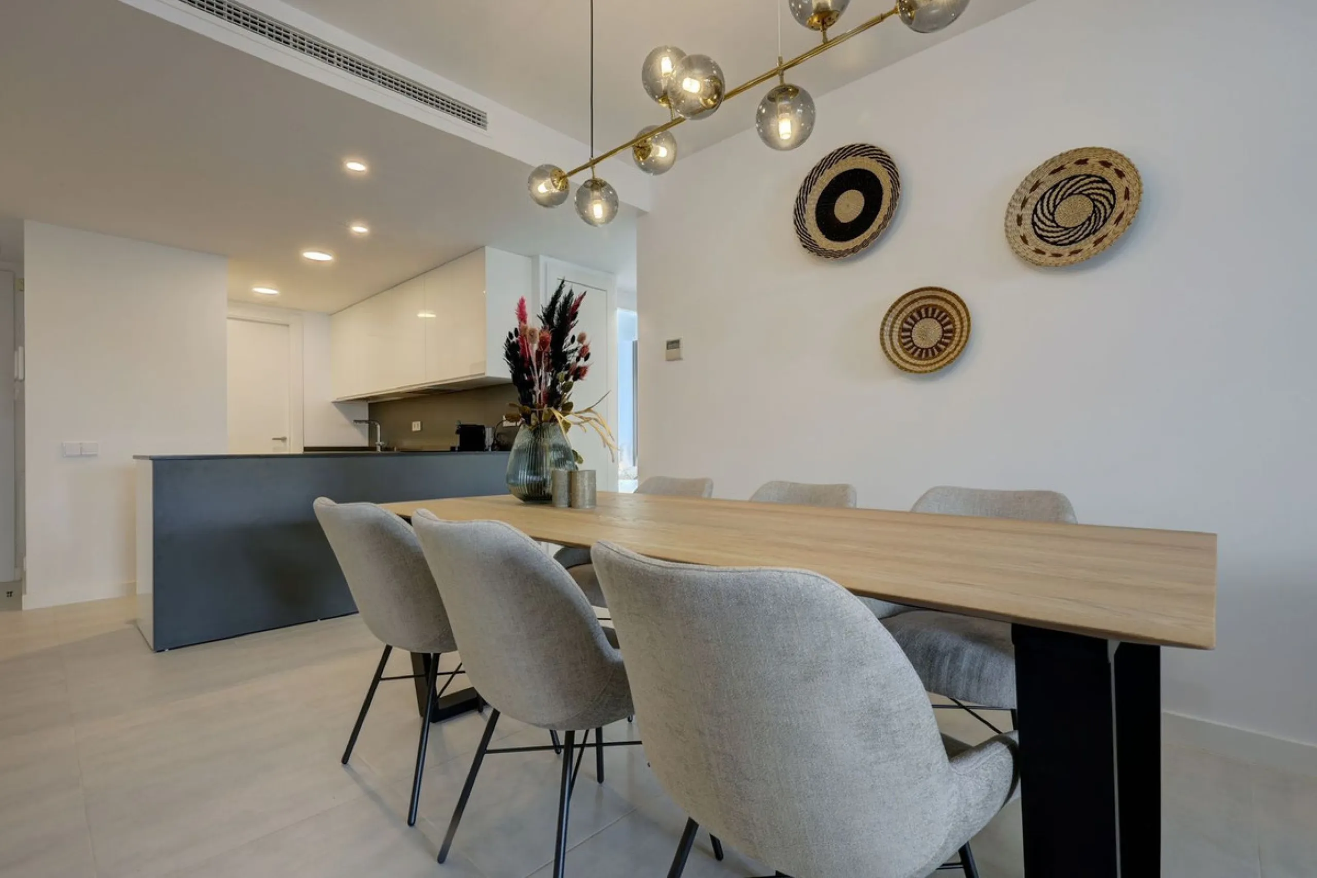 **Stunning Ground Floor Apartment in New Golden Mile Estepona**