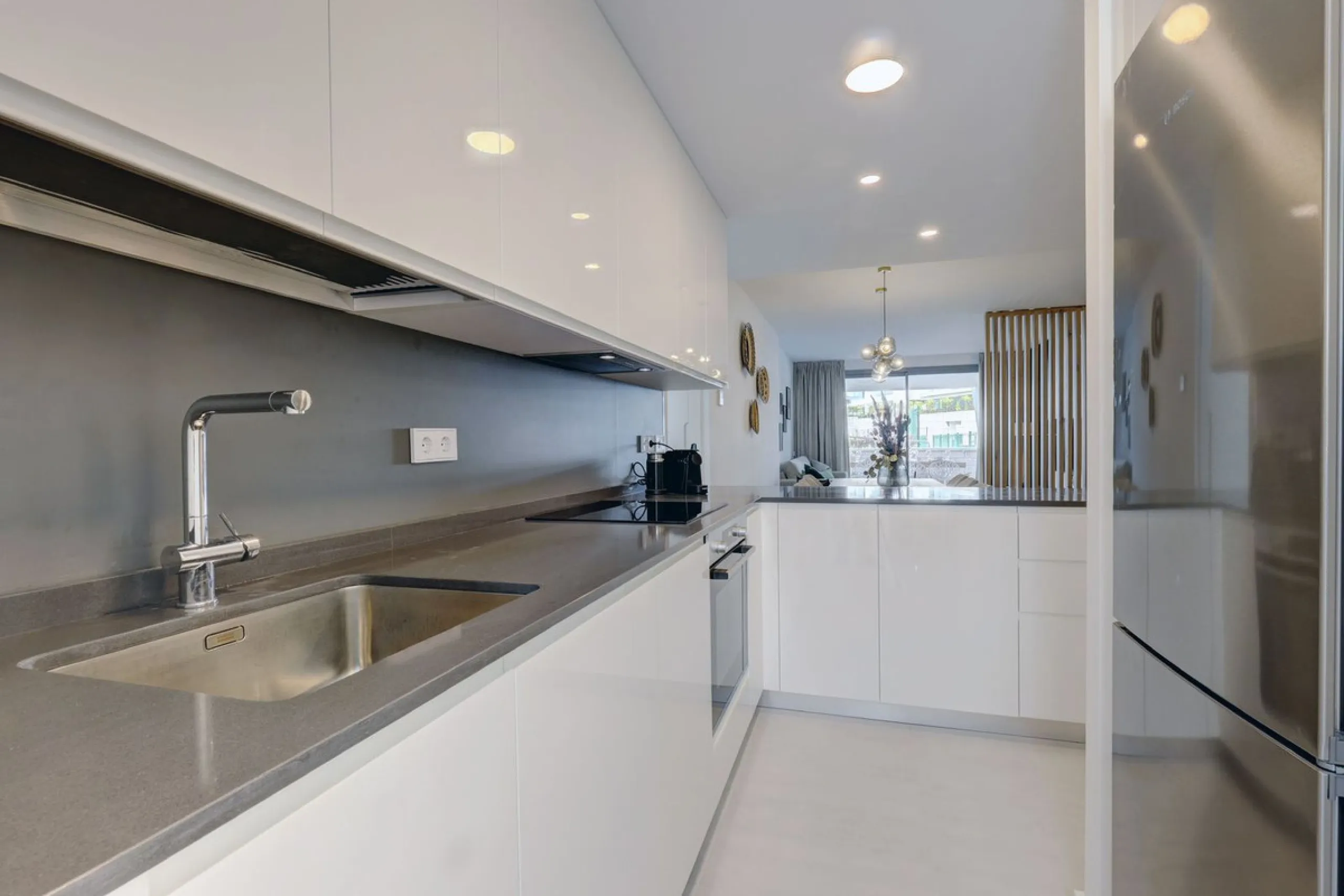 **Stunning Ground Floor Apartment in New Golden Mile Estepona**
