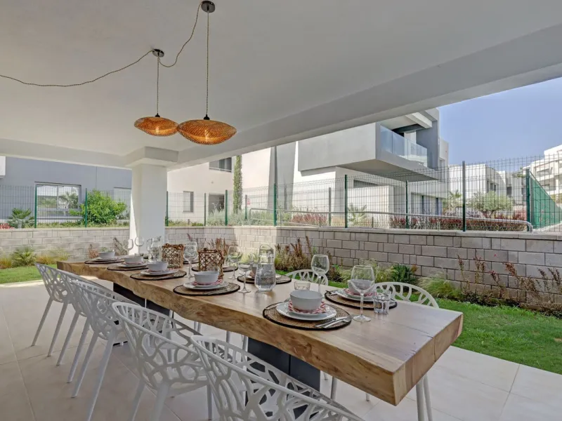 **Stunning Ground Floor Apartment in New Golden Mile Estepona**