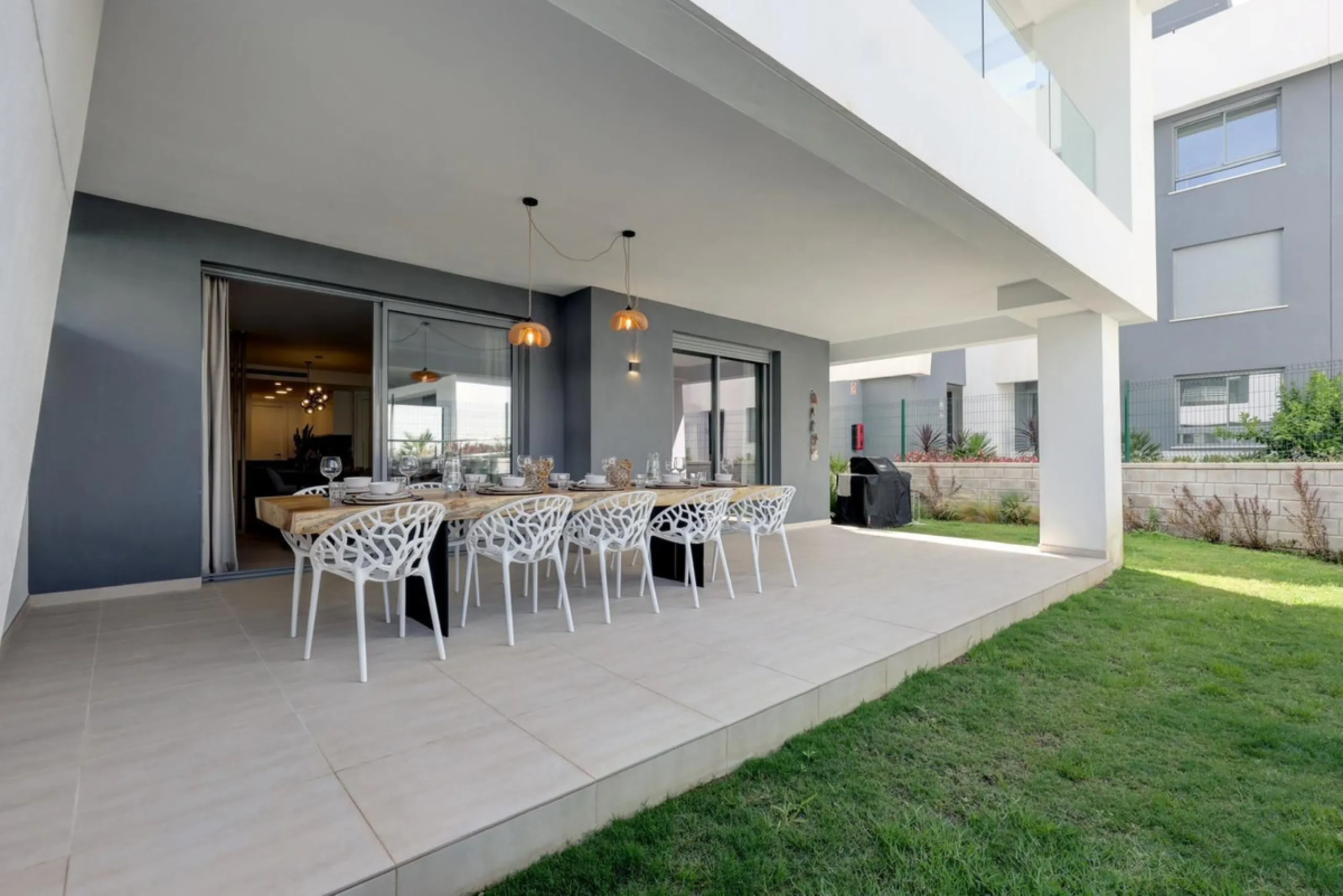 **Stunning Ground Floor Apartment in New Golden Mile Estepona**