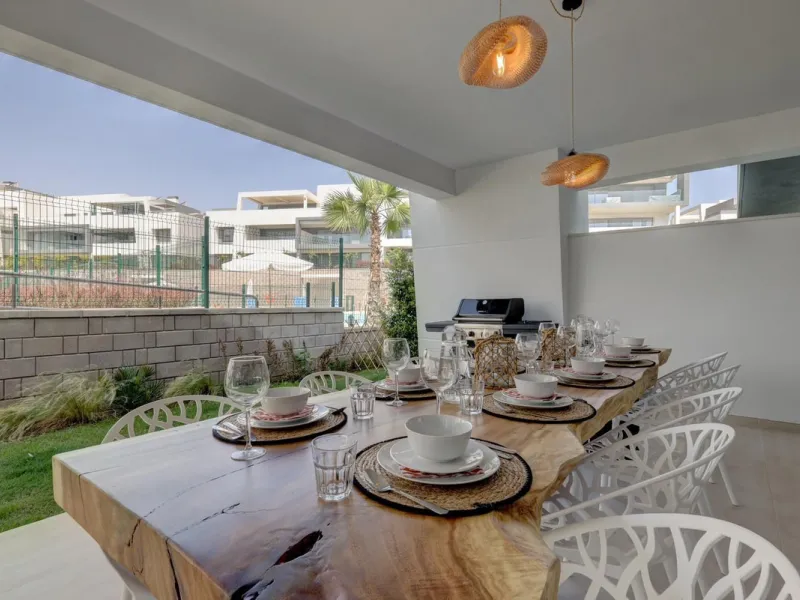 **Stunning Ground Floor Apartment in New Golden Mile Estepona**