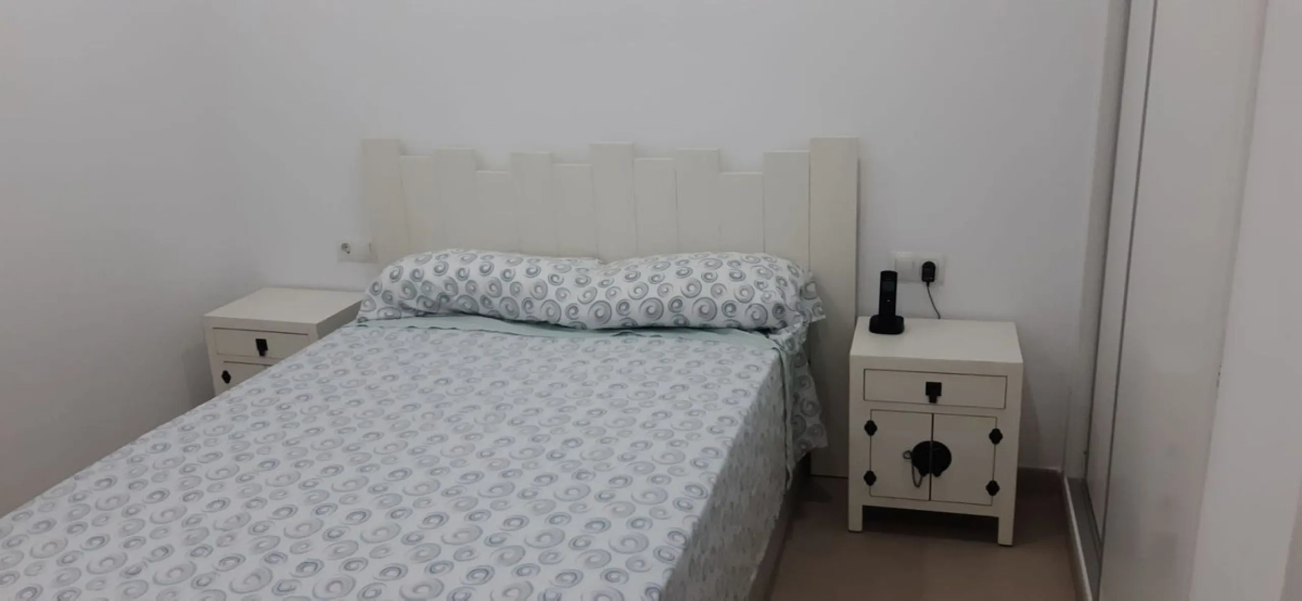 Apartment - Middle Floor Apartment в продаже в Estepona, Málaga. В доме 2 спален и 2 ванных комнат. Площадь дома 110 м²