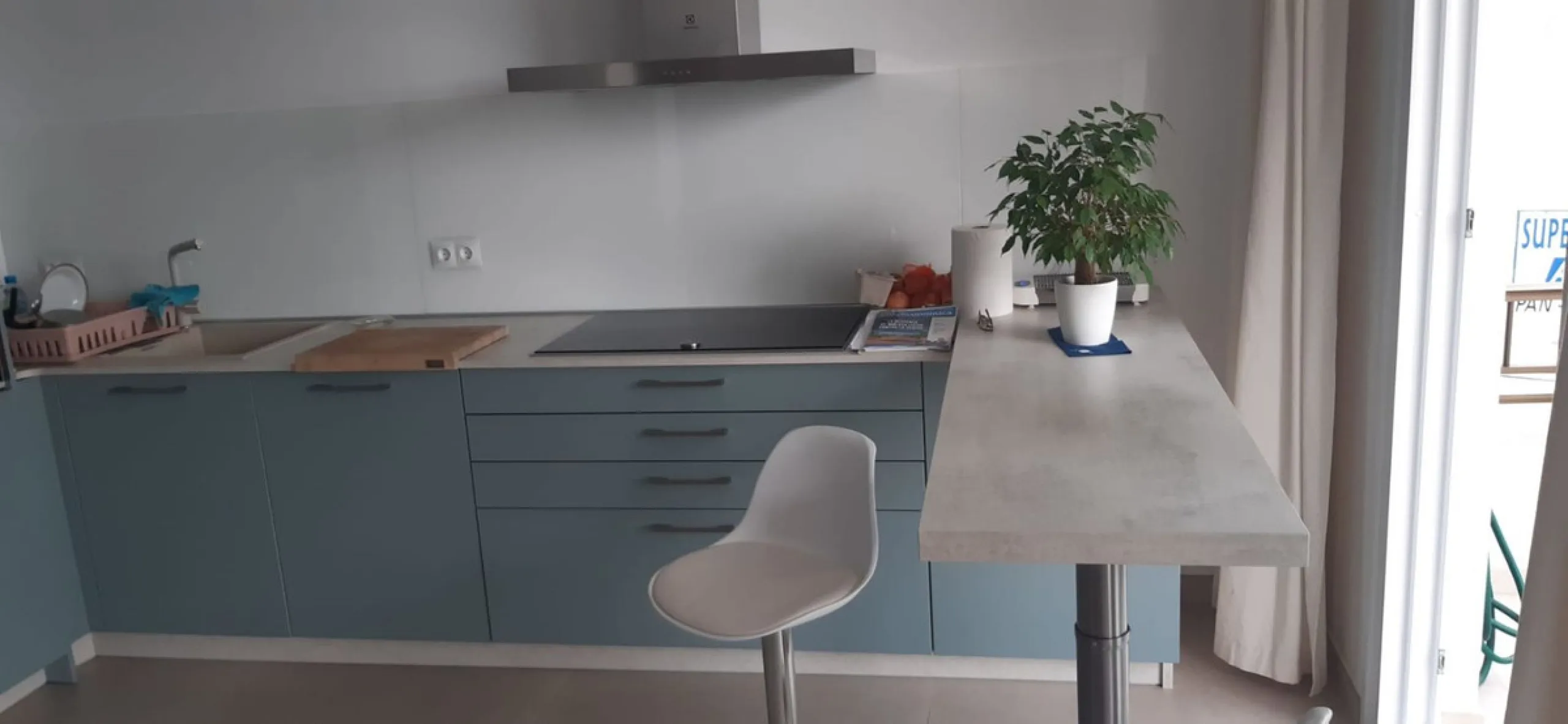 Apartment - Middle Floor Apartment в продаже в Estepona, Málaga. В доме 2 спален и 2 ванных комнат. Площадь дома 110 м²
