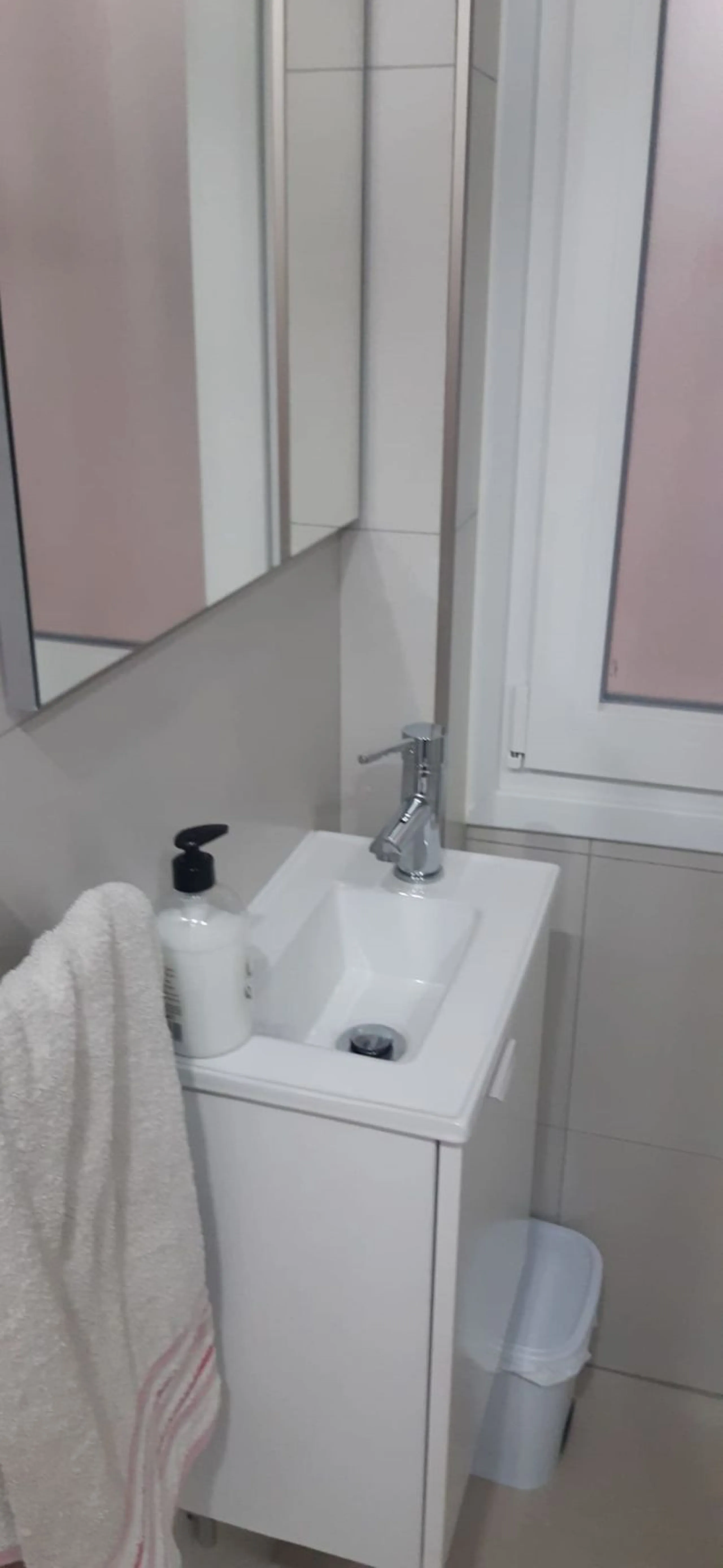 Apartment - Middle Floor Apartment в продаже в Estepona, Málaga. В доме 2 спален и 2 ванных комнат. Площадь дома 110 м²