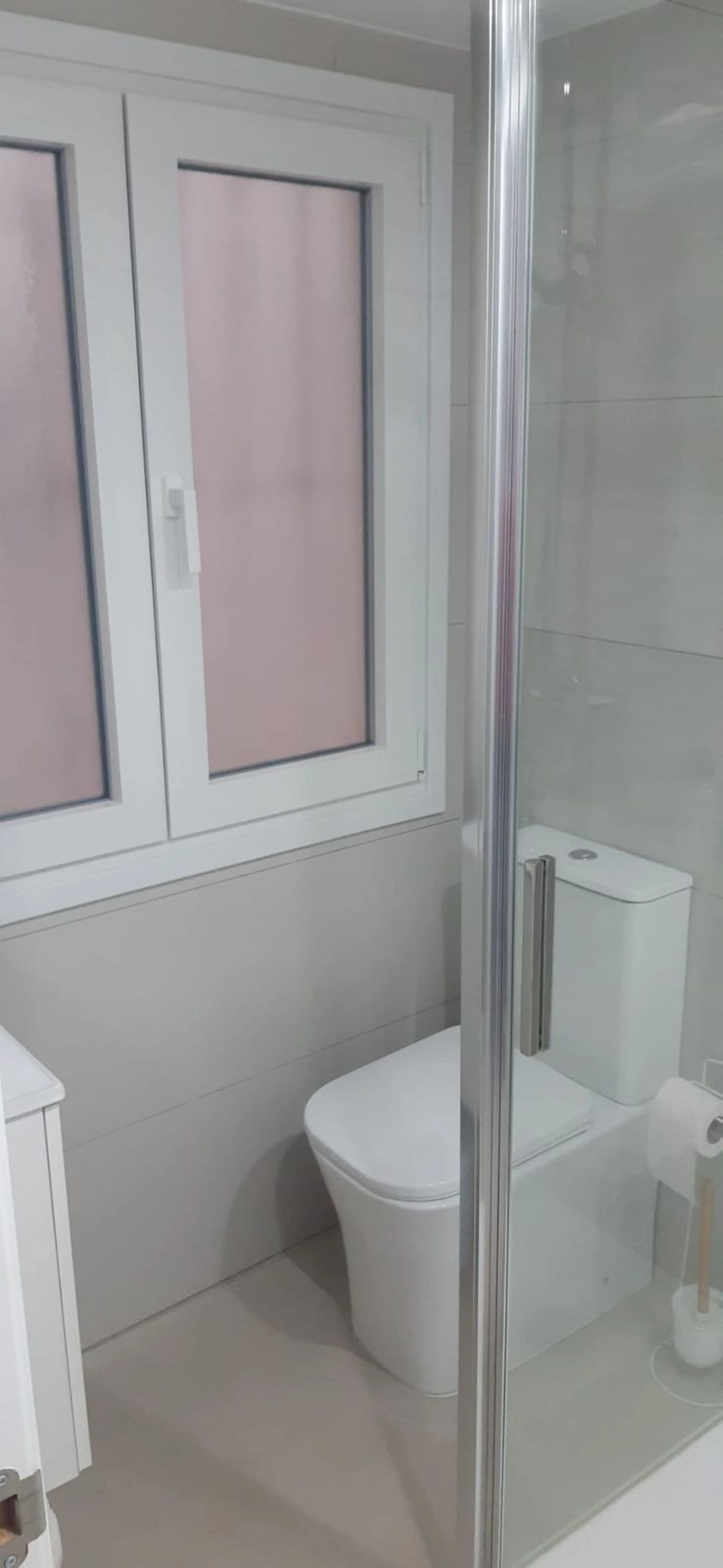 Apartment - Middle Floor Apartment в продаже в Estepona, Málaga. В доме 2 спален и 2 ванных комнат. Площадь дома 110 м²