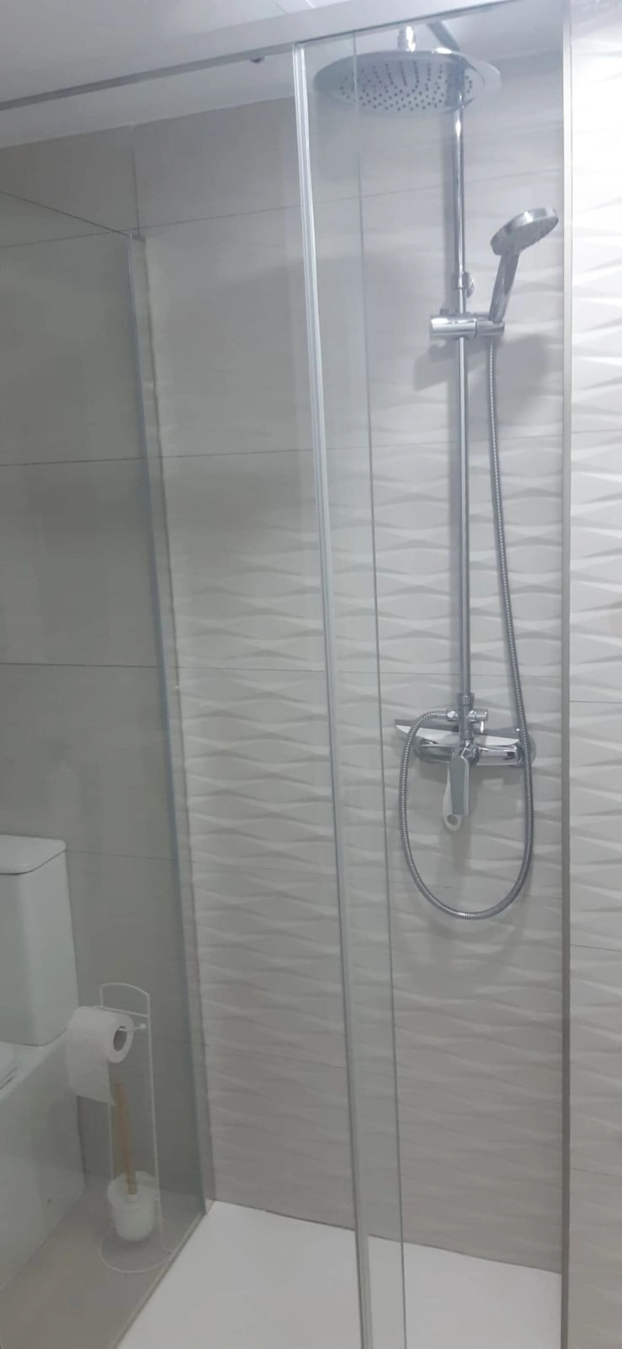 Apartment - Middle Floor Apartment в продаже в Estepona, Málaga. В доме 2 спален и 2 ванных комнат. Площадь дома 110 м²