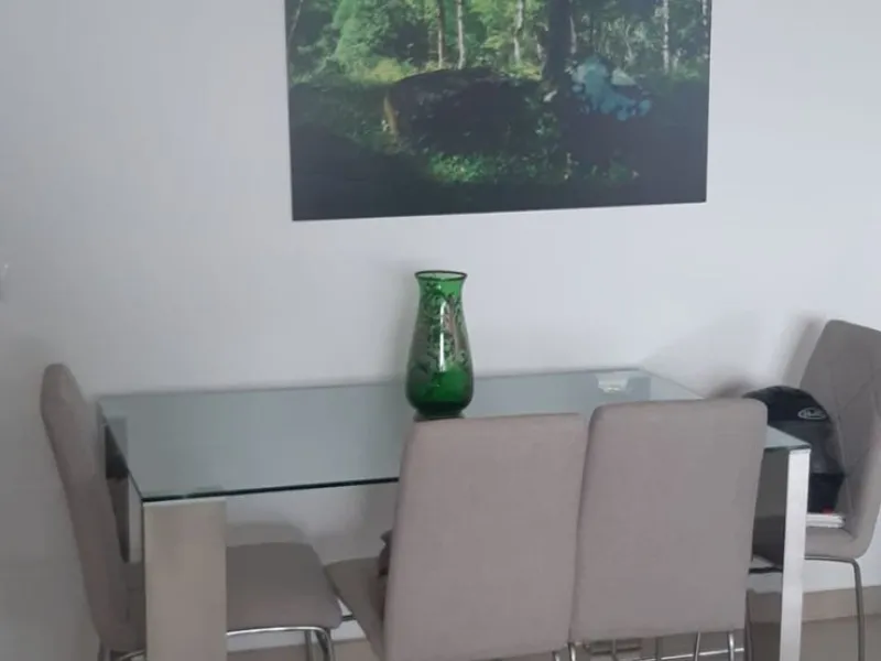 Apartment - Middle Floor Apartment в продаже в Estepona, Málaga. В доме 2 спален и 2 ванных комнат. Площадь дома 110 м²