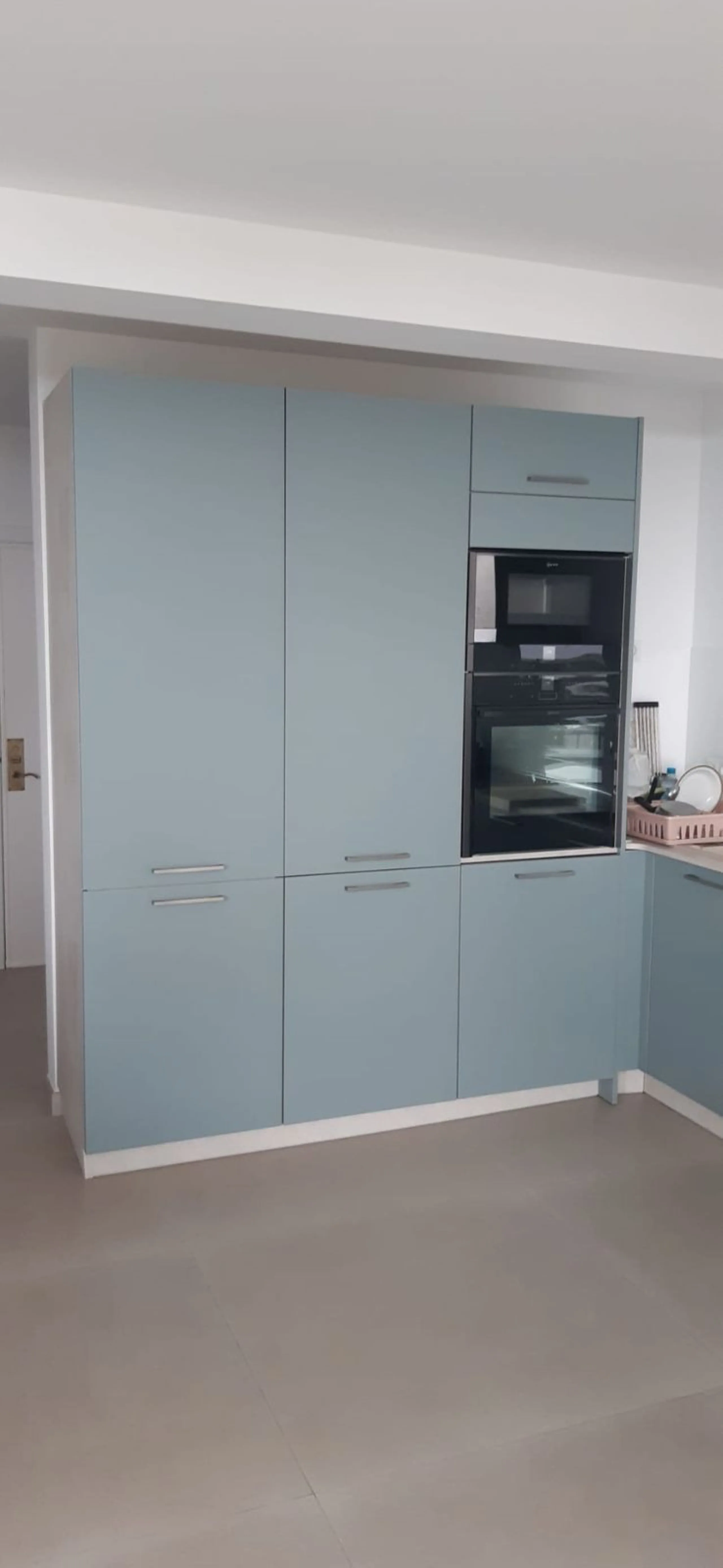 Apartment - Middle Floor Apartment в продаже в Estepona, Málaga. В доме 2 спален и 2 ванных комнат. Площадь дома 110 м²