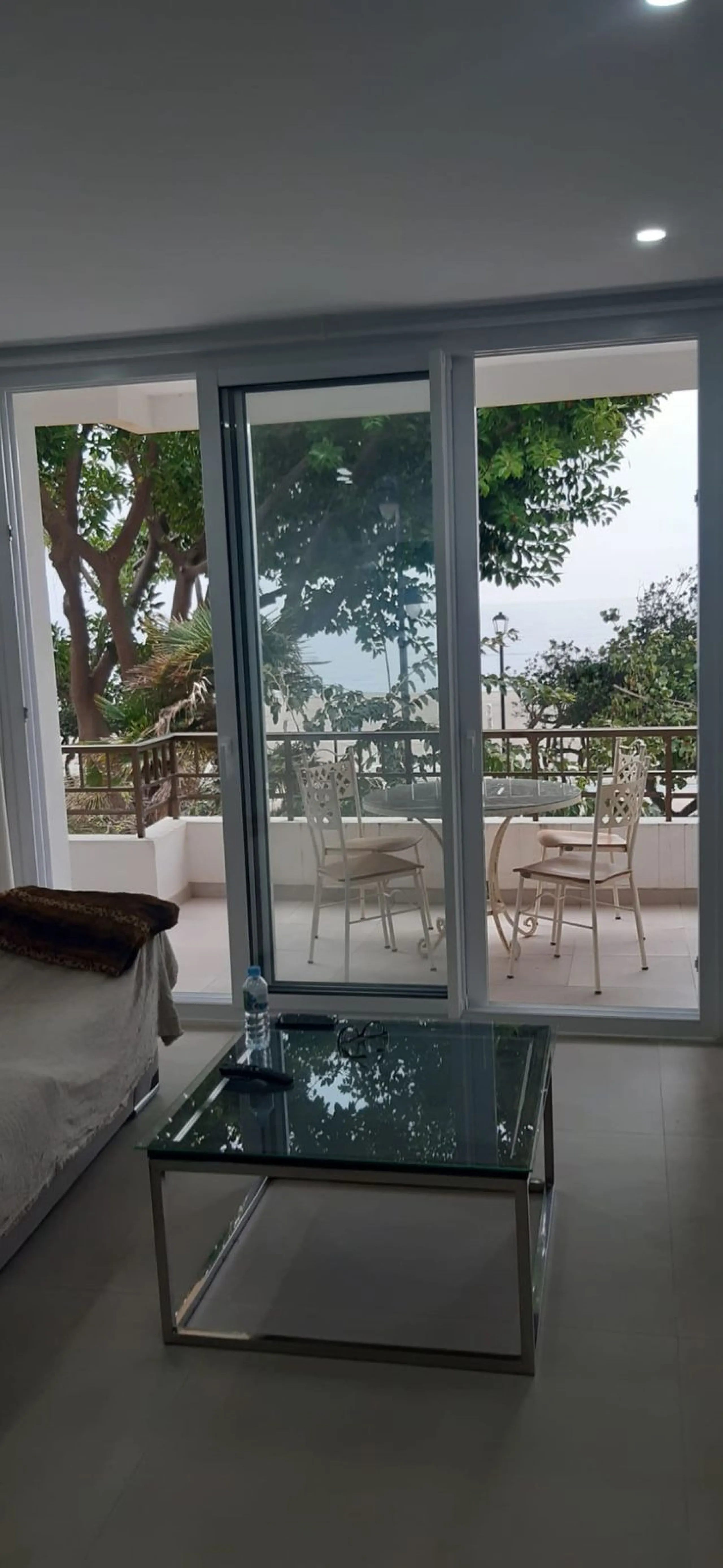 Apartment - Middle Floor Apartment в продаже в Estepona, Málaga. В доме 2 спален и 2 ванных комнат. Площадь дома 110 м²
