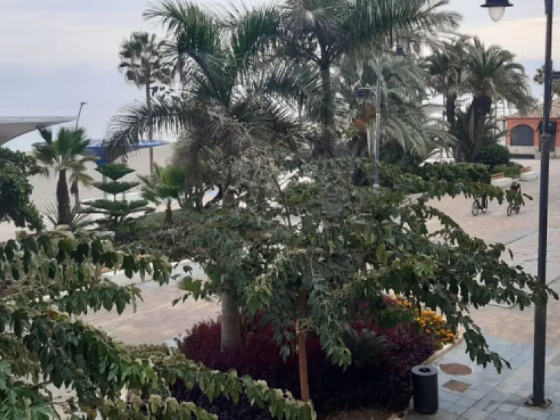 Apartment - Middle Floor Apartment в продаже в Estepona, Málaga. В доме 2 спален и 2 ванных комнат. Площадь дома 110 м²