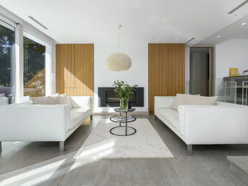 Modern Luxury in Lower Nueva Andalucía – An ideal family home!
