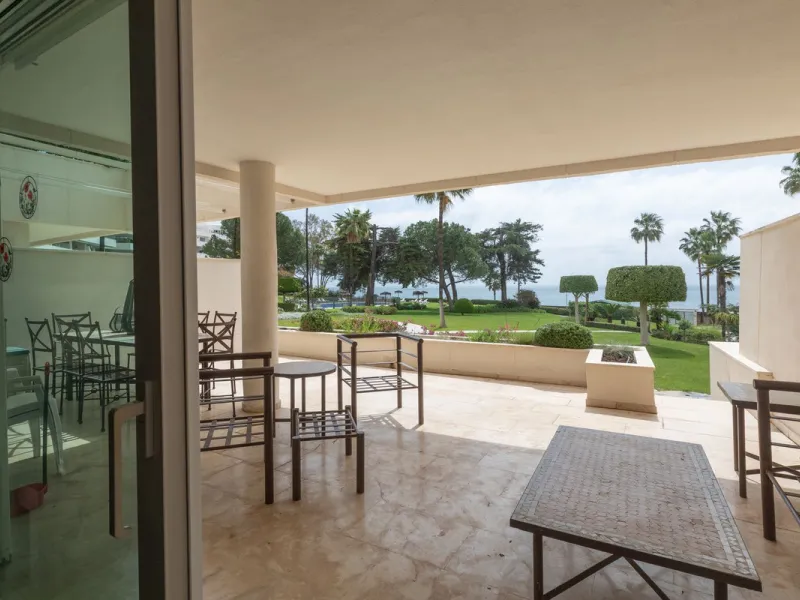Ground Floor Apartment, Estepona, Costa del Sol.