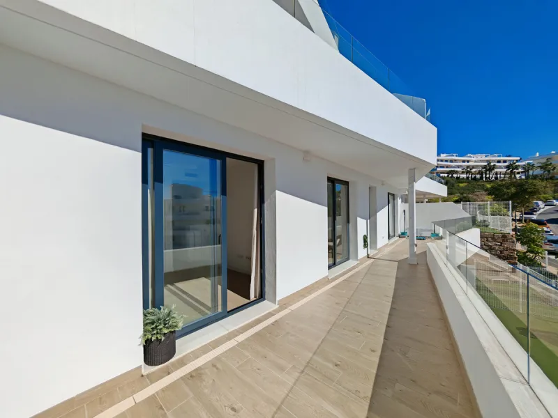 Apartment - Middle Floor Apartment в продаже в Estepona, Málaga. В доме 2 спален и 2 ванных комнат. Площадь дома 107 м²