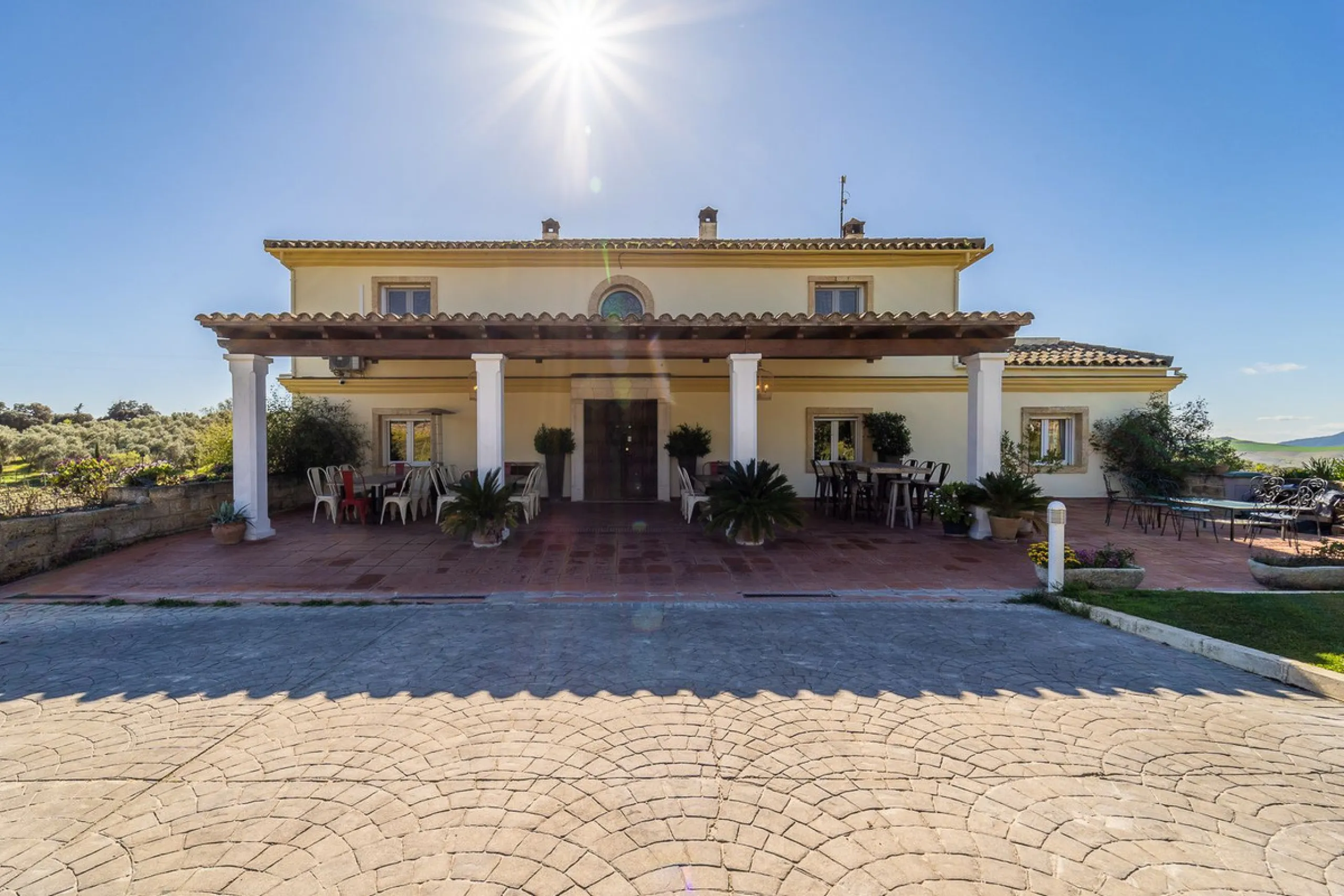 For Sale: Winery with Boutique Hotel and Restaurant – A Thriving Business with a Rich History