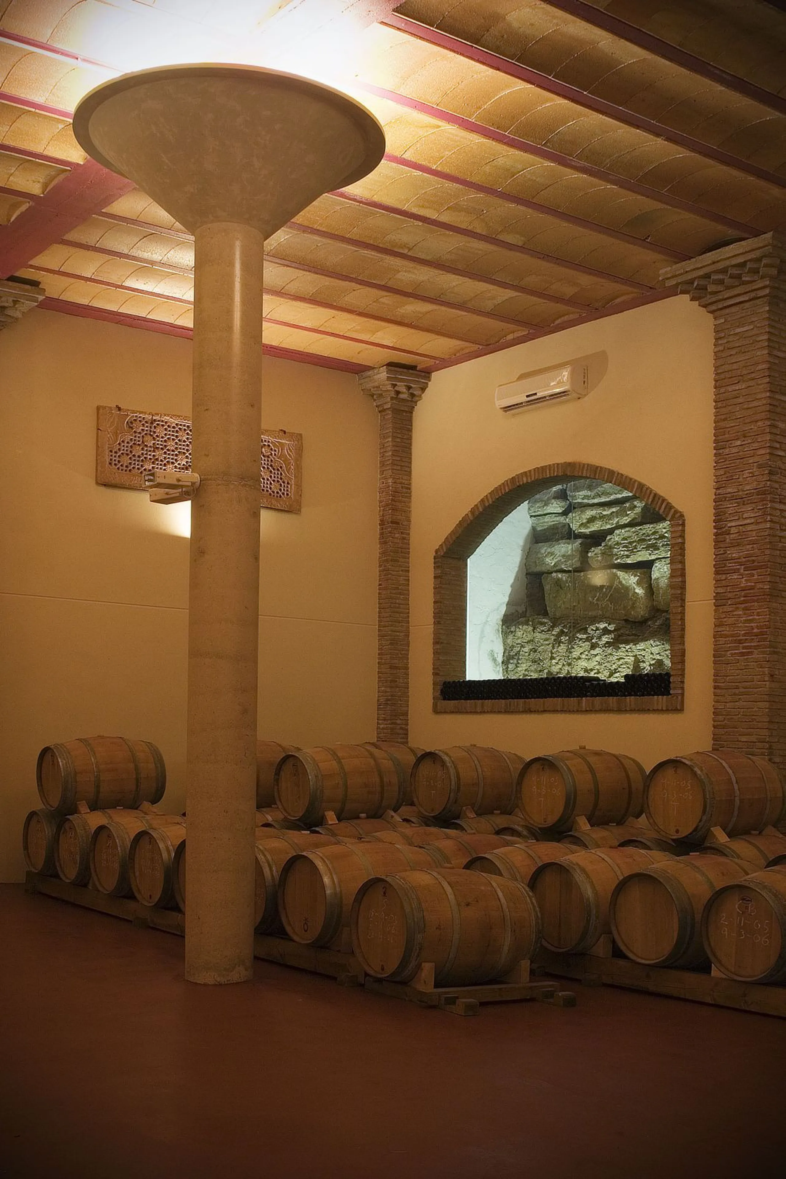 For Sale: Winery with Boutique Hotel and Restaurant – A Thriving Business with a Rich History