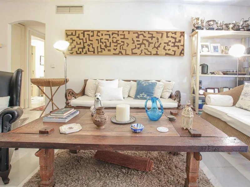 LUXURIOUS 2-BEDROOM APARTMENT FOR SALE ON MARBELLA'S GOLDEN MILE