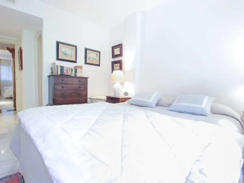 LUXURIOUS 2-BEDROOM APARTMENT FOR SALE ON MARBELLA'S GOLDEN MILE