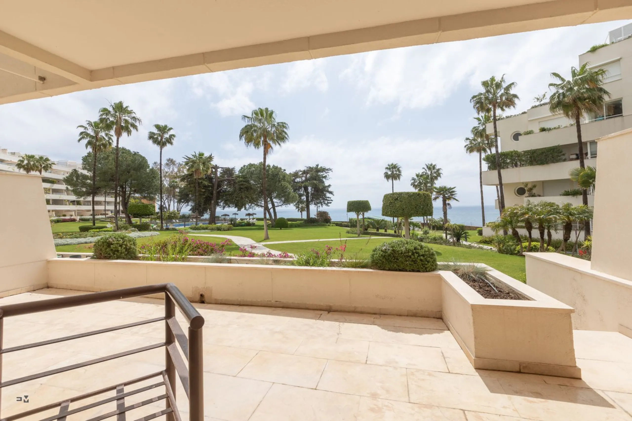 Ground Floor Apartment, Estepona, Costa del Sol.