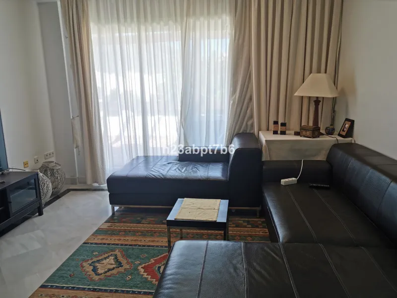 Great opportunity for INVESTMENT seekers to purchase an apartment with three bedrooms and two bathrooms, en-suite in the Master bedroom, in the central area of the Marbella's Golf Valley, Nueva Andalucia.