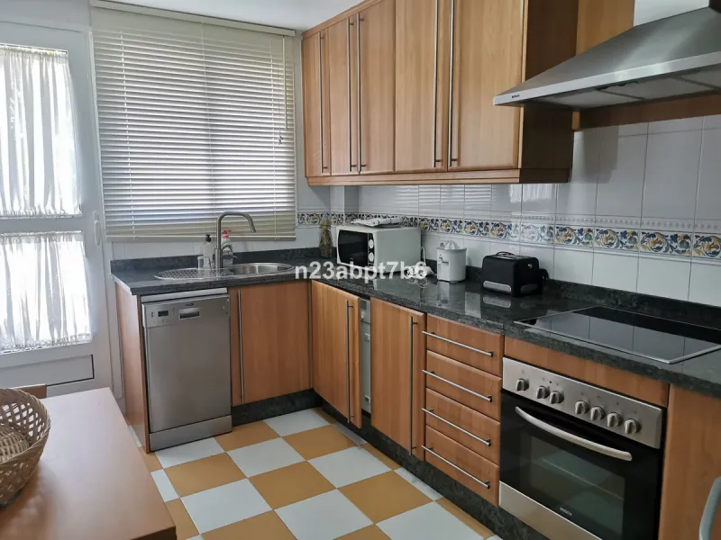 Great opportunity for INVESTMENT seekers to purchase an apartment with three bedrooms and two bathrooms, en-suite in the Master bedroom, in the central area of the Marbella's Golf Valley, Nueva Andalucia.