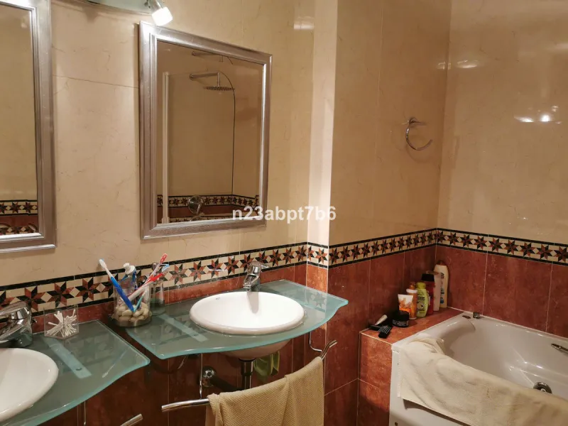 Great opportunity for INVESTMENT seekers to purchase an apartment with three bedrooms and two bathrooms, en-suite in the Master bedroom, in the central area of the Marbella's Golf Valley, Nueva Andalucia.