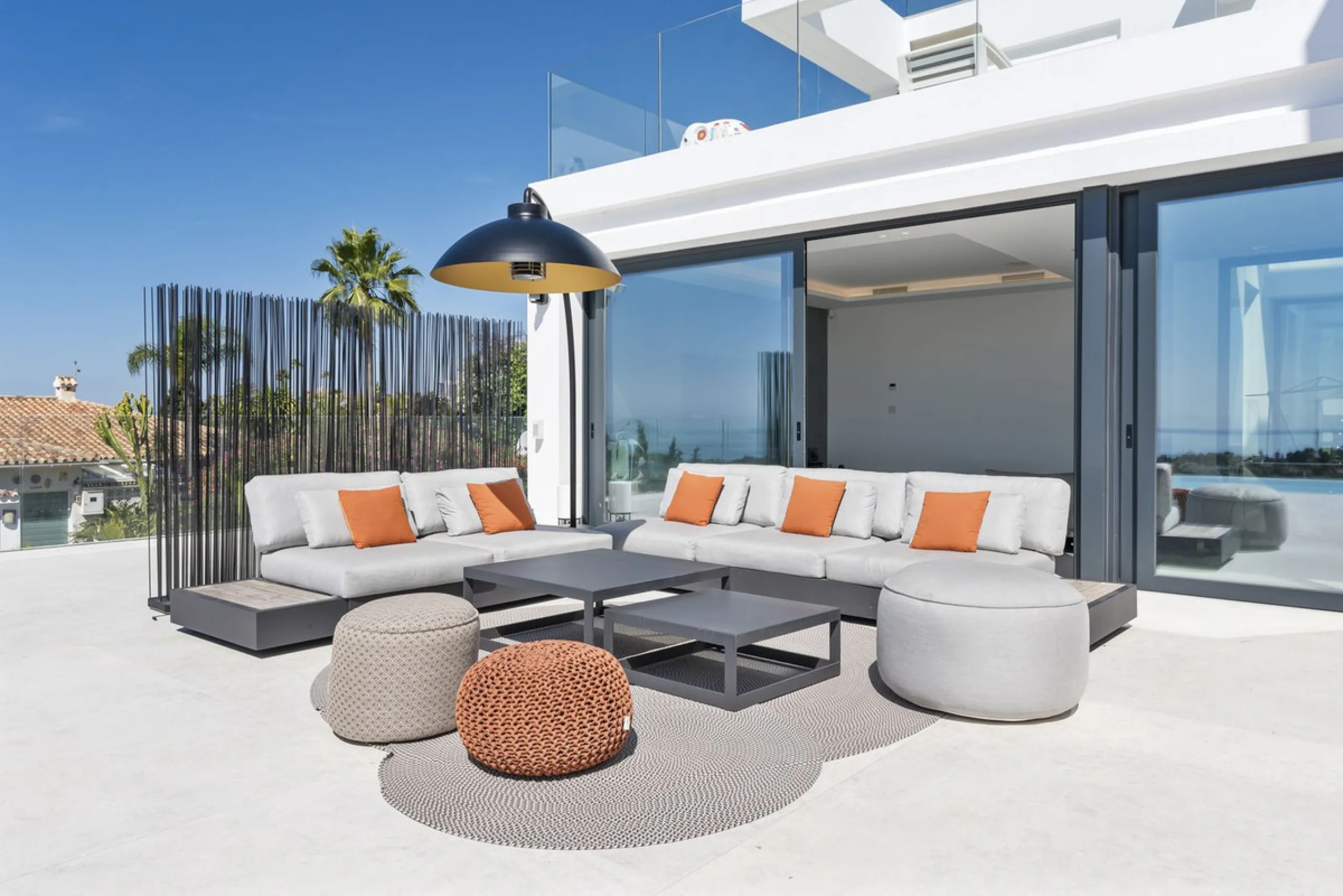 Discover an Astonishing and Unique Villa in El Paraíso Alto! Experience Luxury Like Never Before