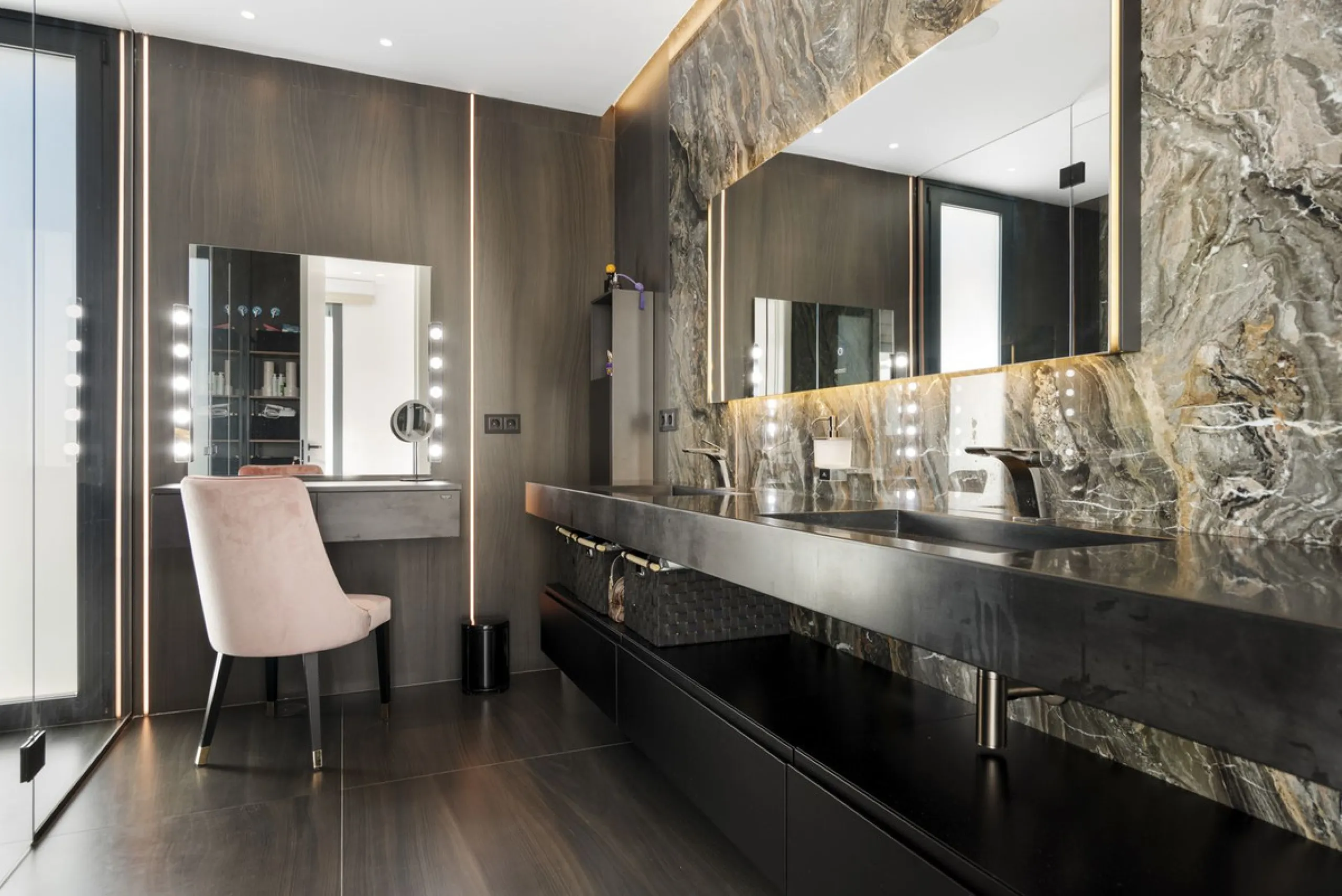 Discover an Astonishing and Unique Villa in El Paraíso Alto! Experience Luxury Like Never Before
