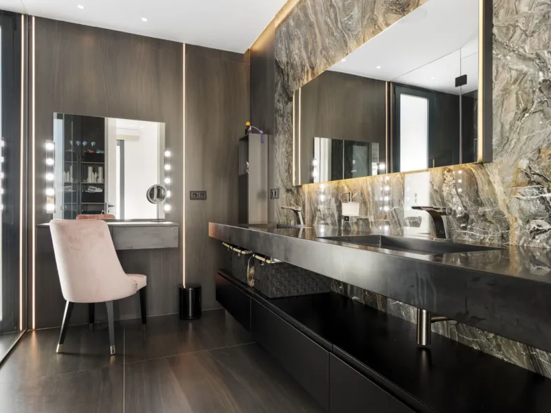 Discover an Astonishing and Unique Villa in El Paraíso Alto! Experience Luxury Like Never Before