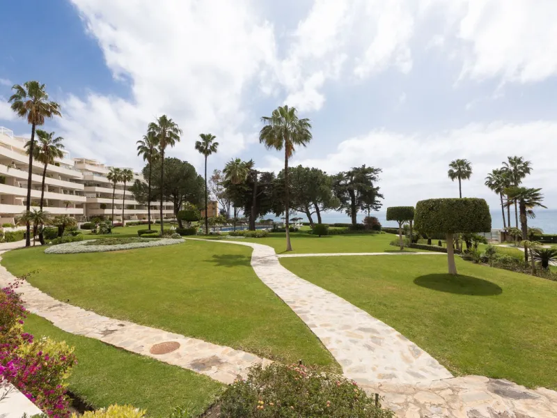 Ground Floor Apartment, Estepona, Costa del Sol.