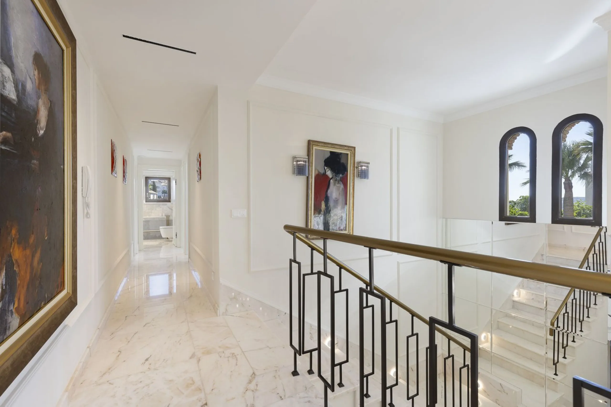 Located in the prestigious Mijas Golf, this exquisite 3-story villa offers a perfect blend of elegance, innovation, and comfort. With 6 bedrooms, 4 bathrooms + WC, and 5 spacious terraces, it's designed to impress: