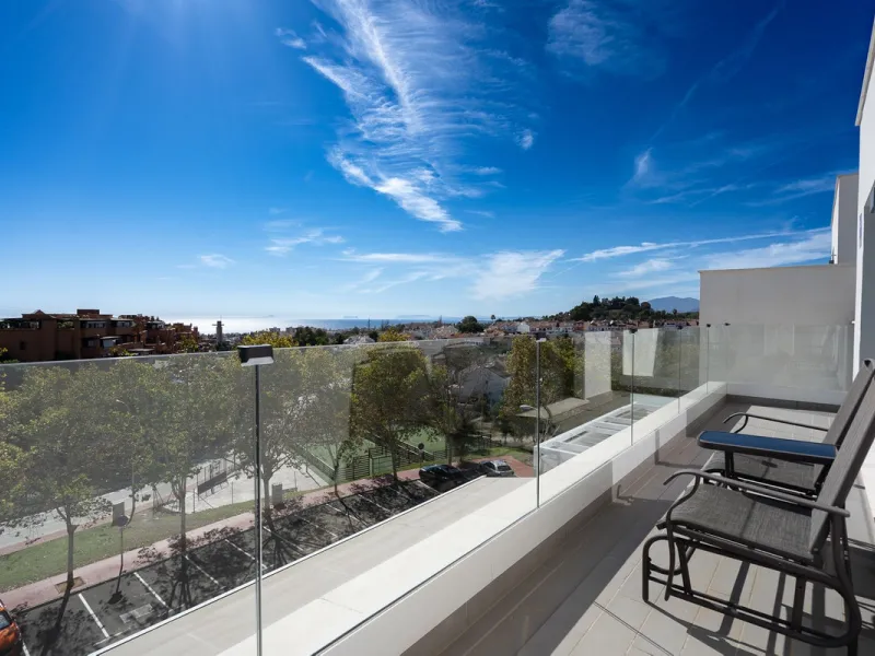 Apartment - Penthouse Duplex в продаже в Marbella, Málaga. В доме 4 спален и 3 ванных комнат. Площадь дома 139 м²